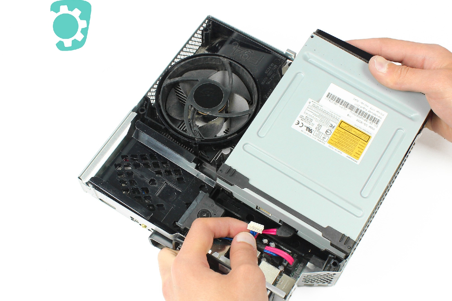 ventilateur sur Xbox 360 Slim photo 4