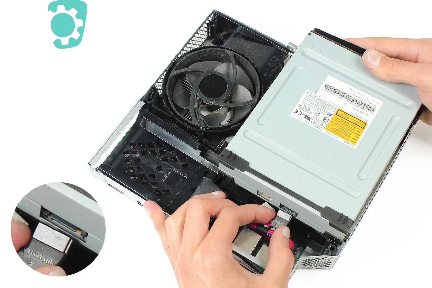 ventilateur sur Xbox 360 Slim photo 2