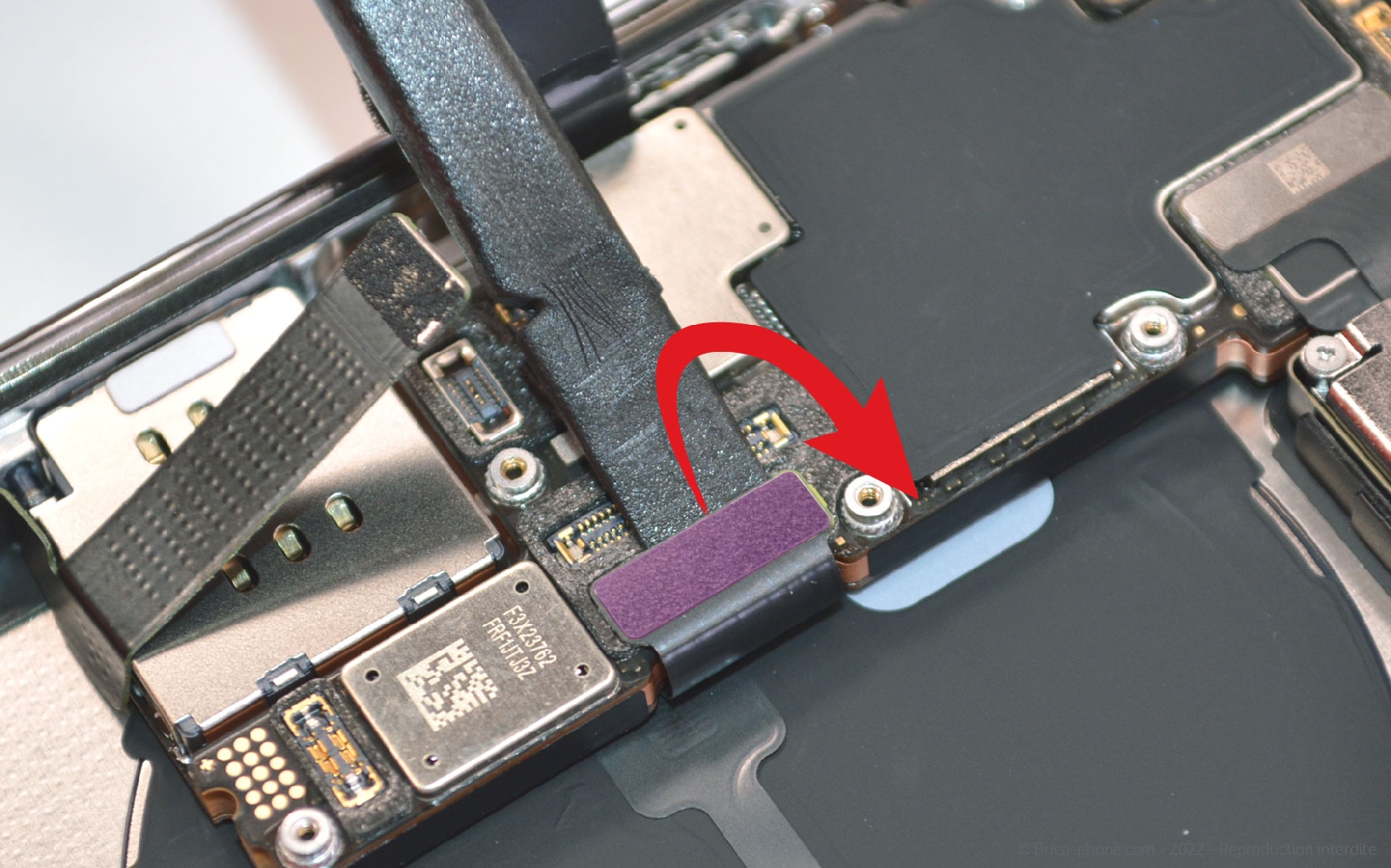  Comment changer le connecteur de charge sur iPhone 14 Pro photo 3