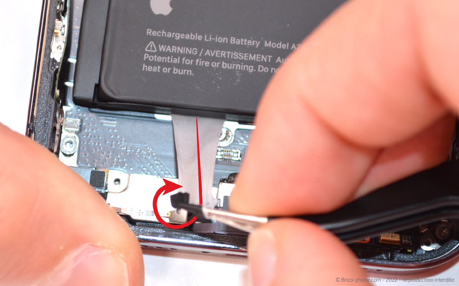  Comment changer le connecteur de charge sur iPhone 14 Pro photo 2