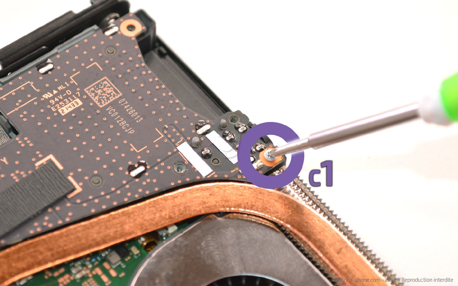 Comment changer le rail latéral sur Switch Oled photo 2