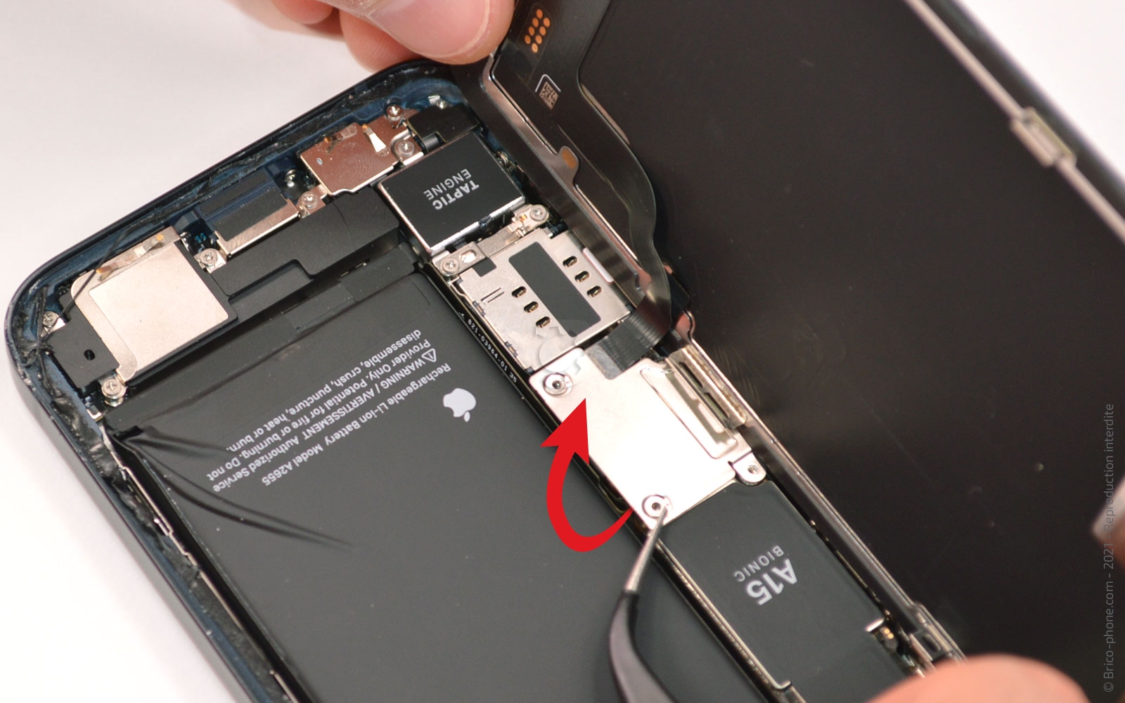 Comment remplacer le châssis complet sur iPhone 13 photo 2