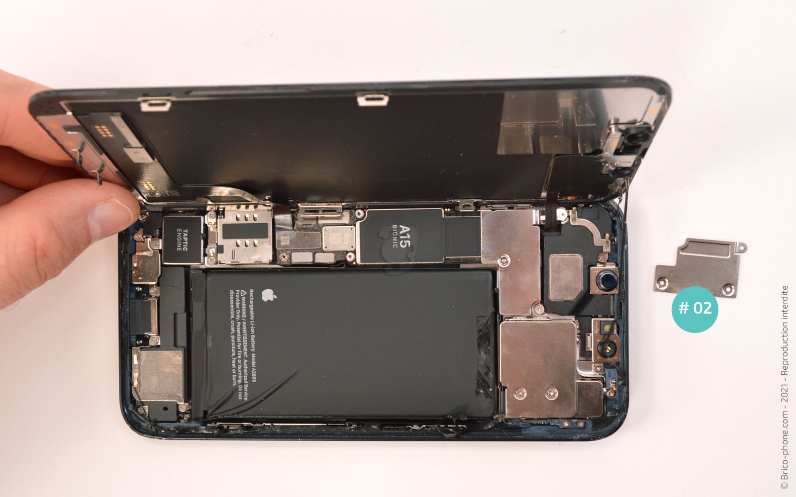 Comment remplacer le châssis complet sur iPhone 13 photo 3