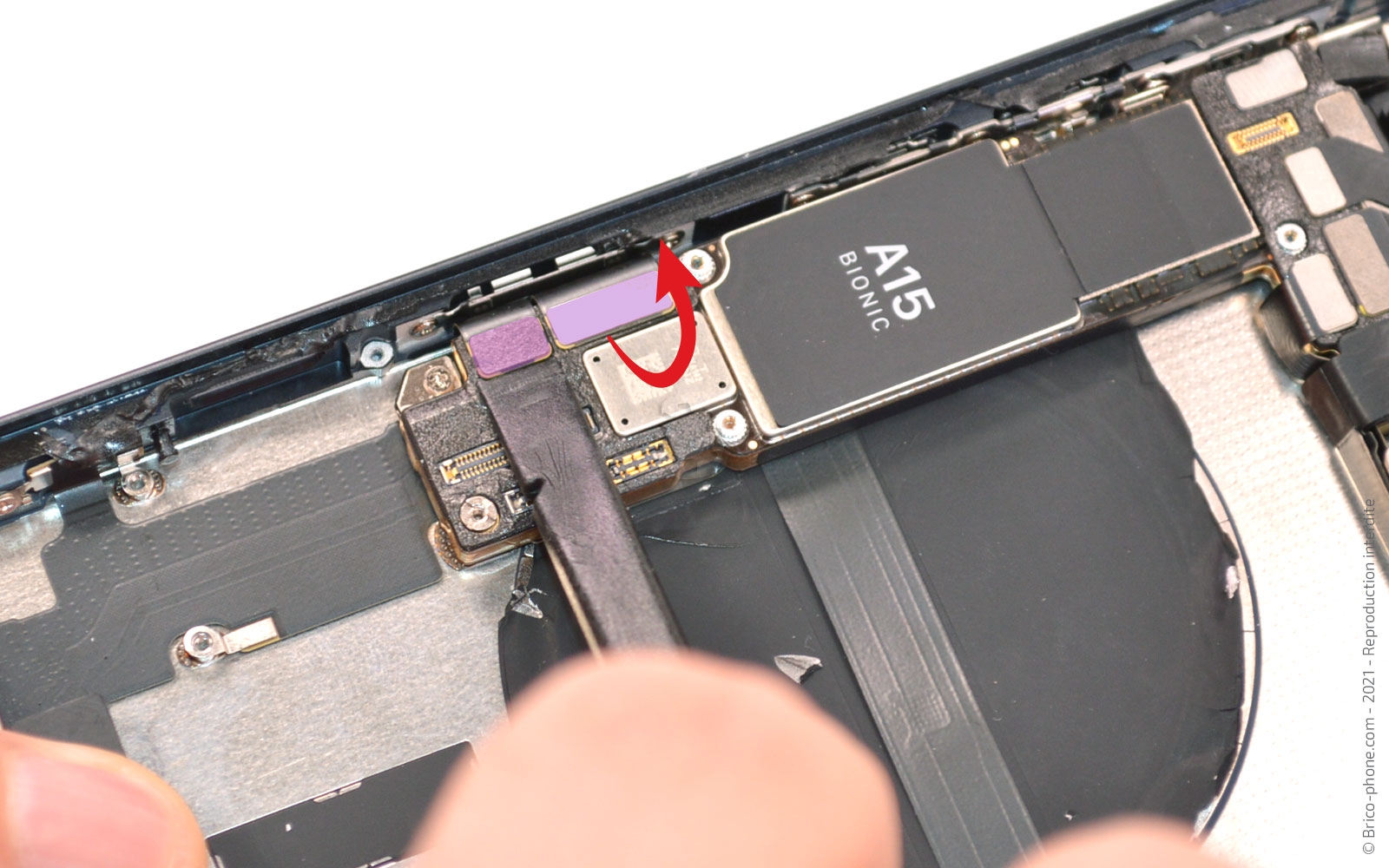 Comment remplacer le châssis complet sur iPhone 13 photo 1