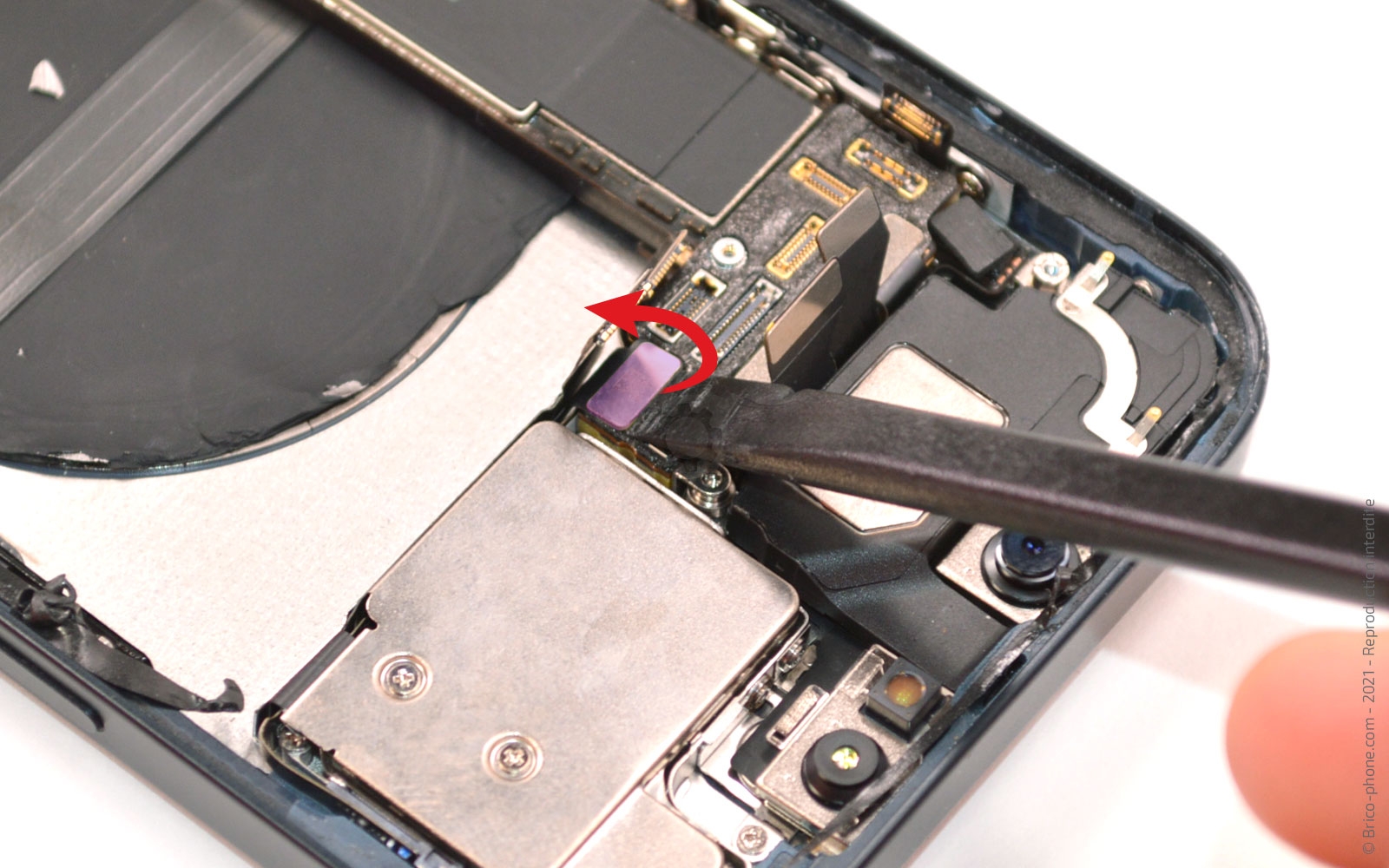 Comment remplacer le châssis complet sur iPhone 13 photo 3