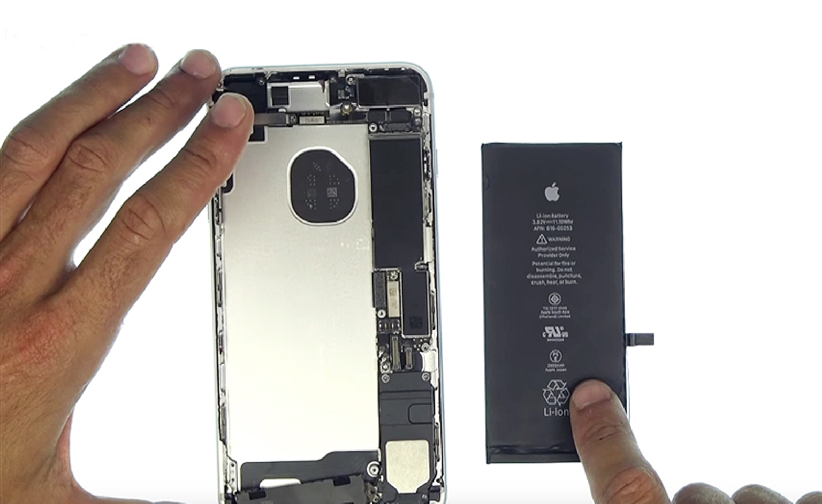 Changement de batterie sur iPhone 7 Plus photo 2