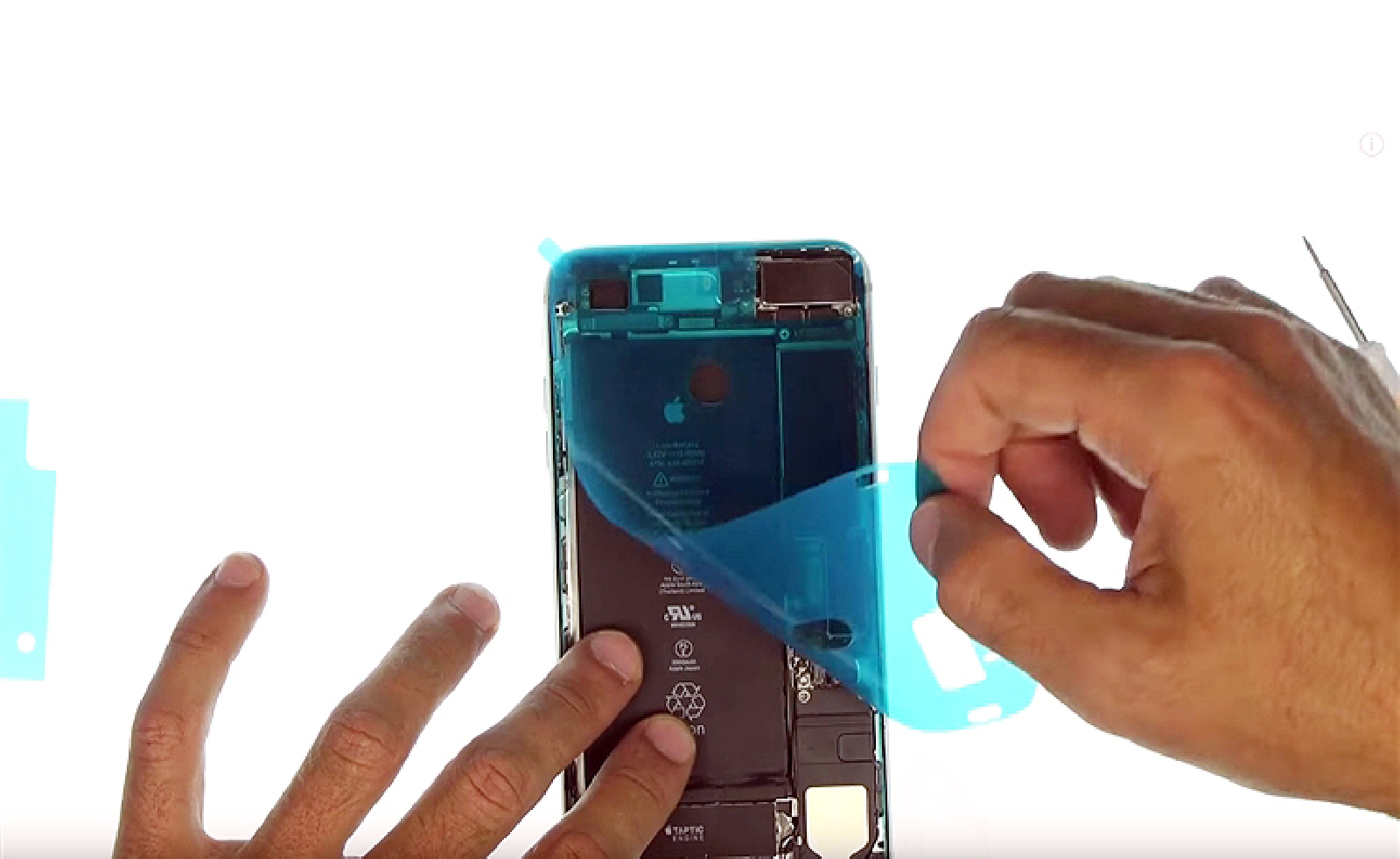 Changement du joint d'étanchéité sur iPhone 7 Plus photo 3