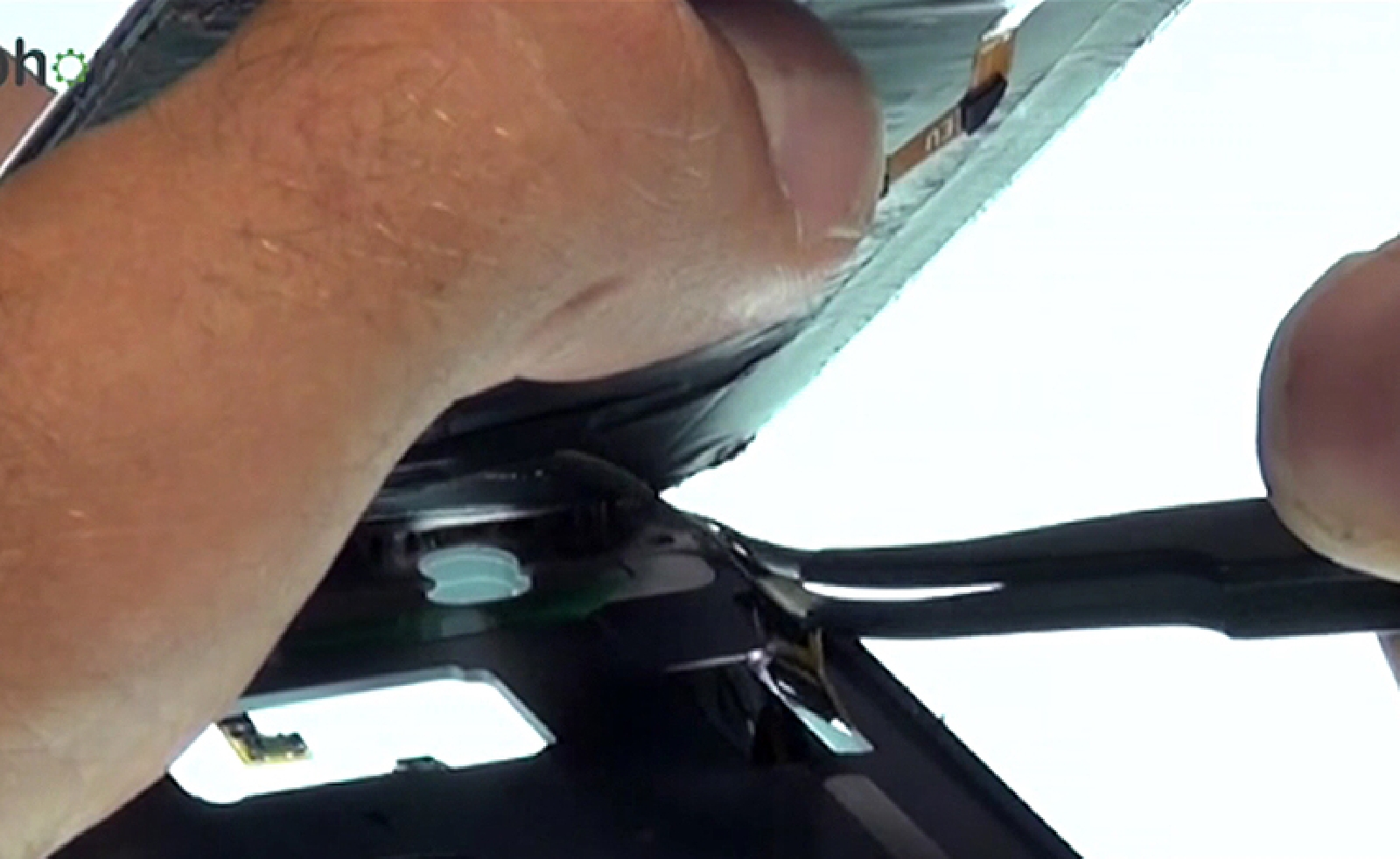 Changement d'écran (vitre+LCD) sur Galaxy S7 photo 2