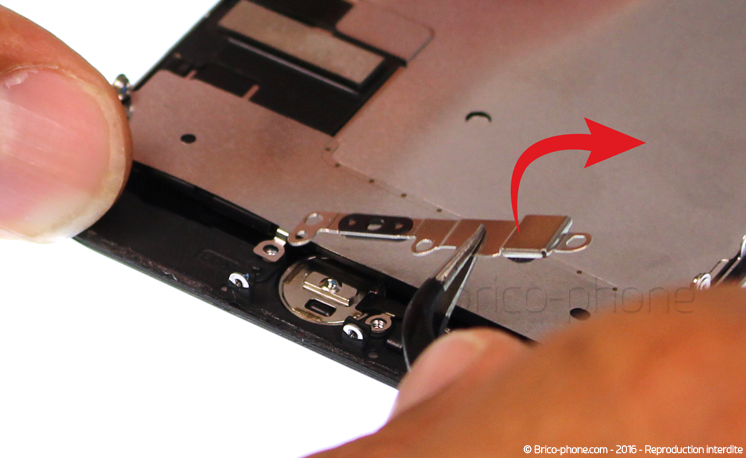 Changement d'écran complet pré-monté (châssis+vitre+LCD) sur iPhone 7 photo 3