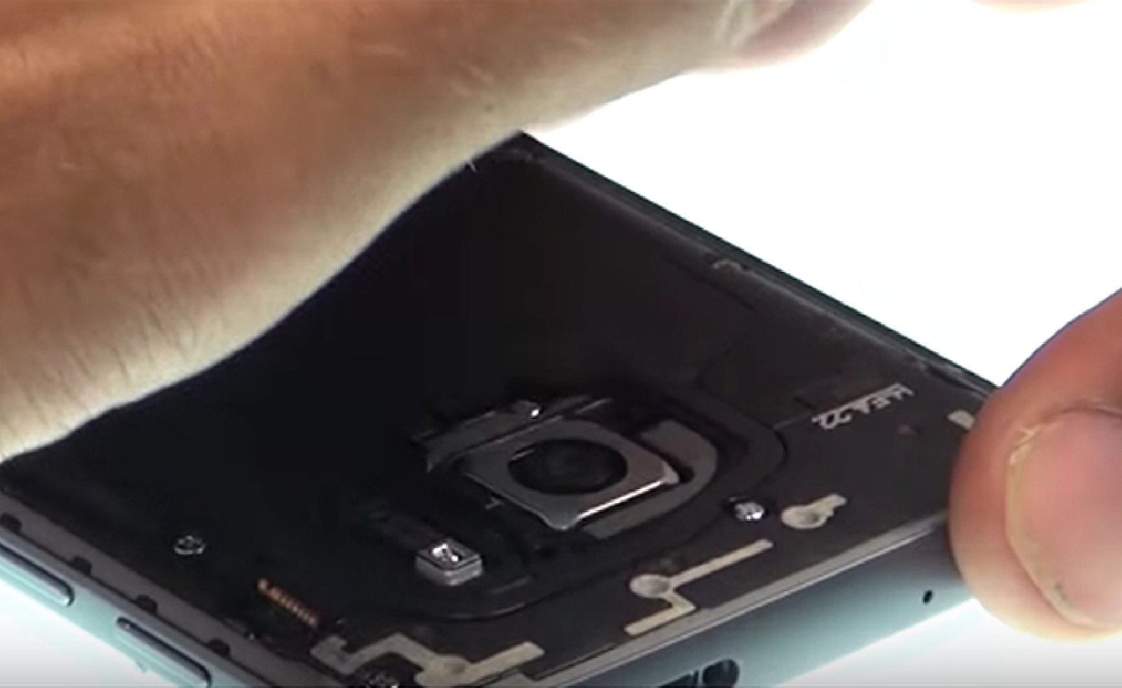 Changement du connecteur de charge sur Galaxy S7 photo 1