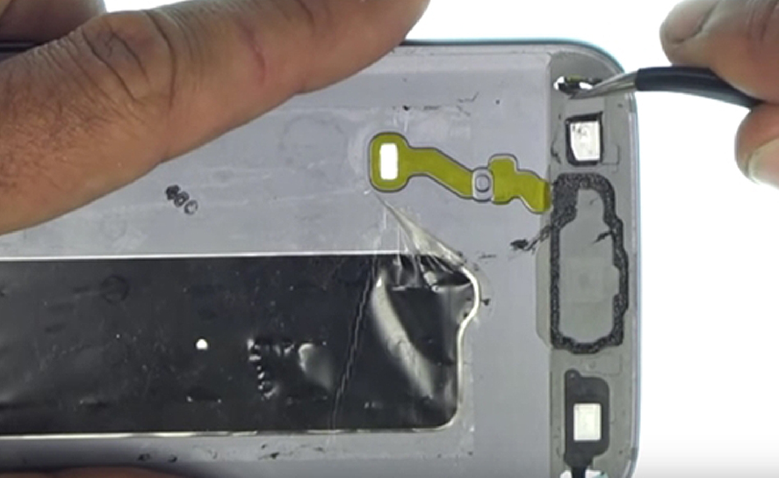 Changement du connecteur de charge sur Galaxy S7 photo 2