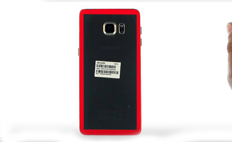 Changement de vitre arrière sur Galaxy S6 Edge Plus photo 1