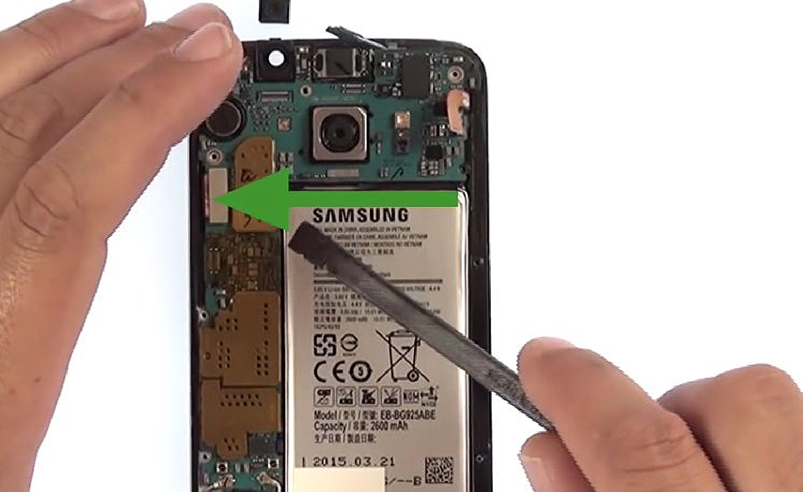 Changement d'écran (vitre+Amoled) sur Galaxy S6 Edge photo 3