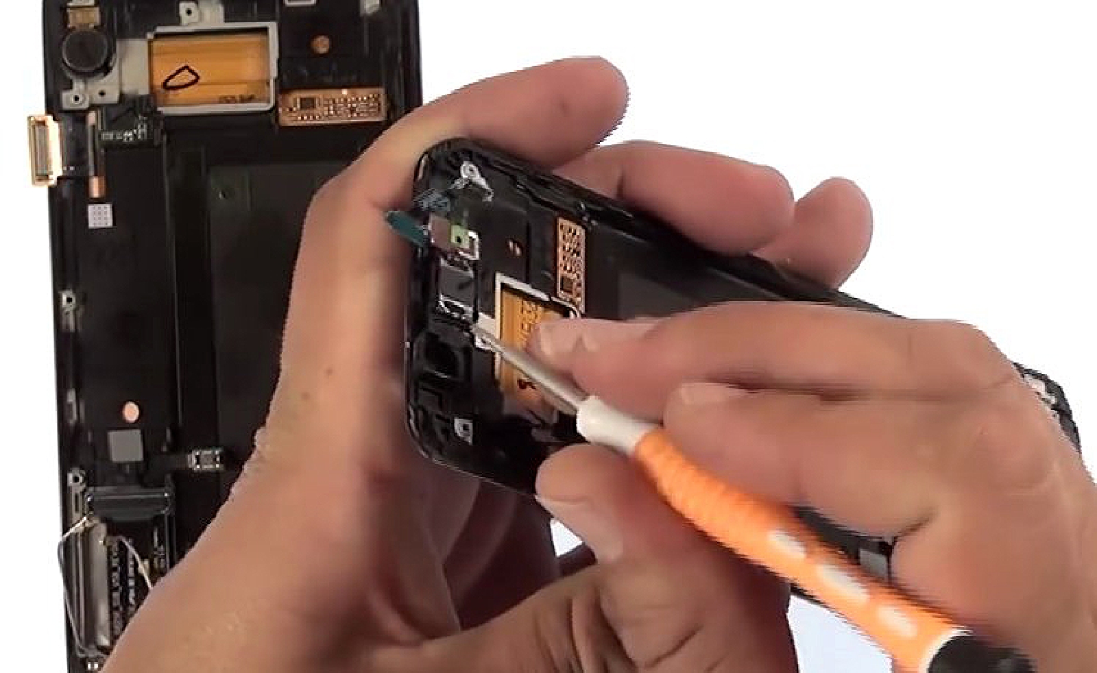 Changement d'écran (vitre+Amoled) sur Galaxy S6 Edge photo 2