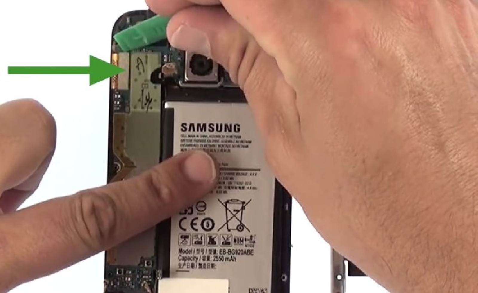 Changement d'écran (vitre+AMOLED) sur Galaxy S6 photo 2