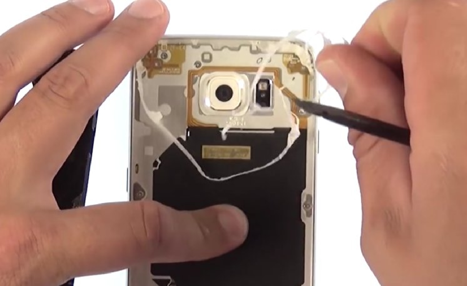 Changement de batterie sur Galaxy S6 photo 4