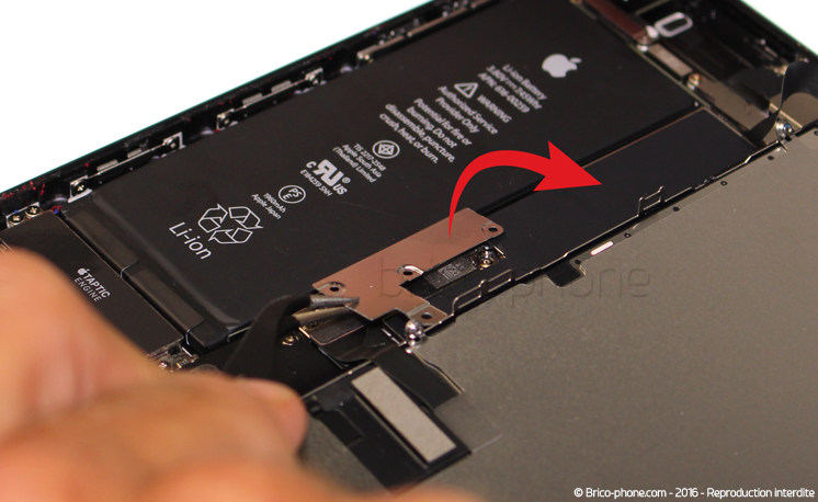 Changement d'écran (vitre+LCD) sans éléments prémontés sur iPhone 7 photo 3