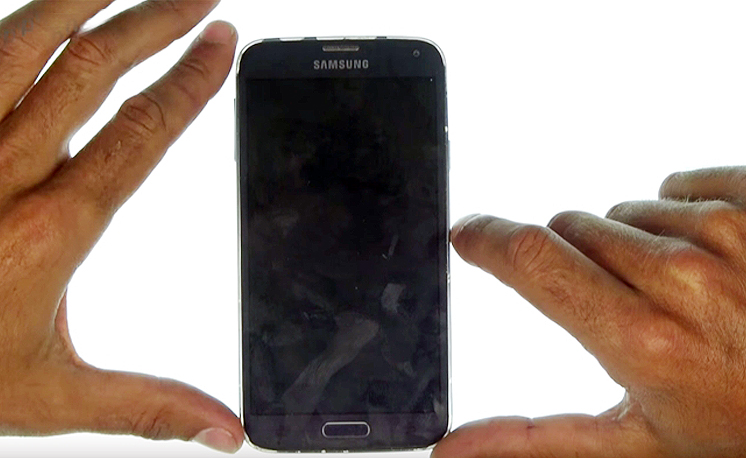 Changement d'écran (vitre+AMOLED) sur Galaxy S5 NEO photo 1