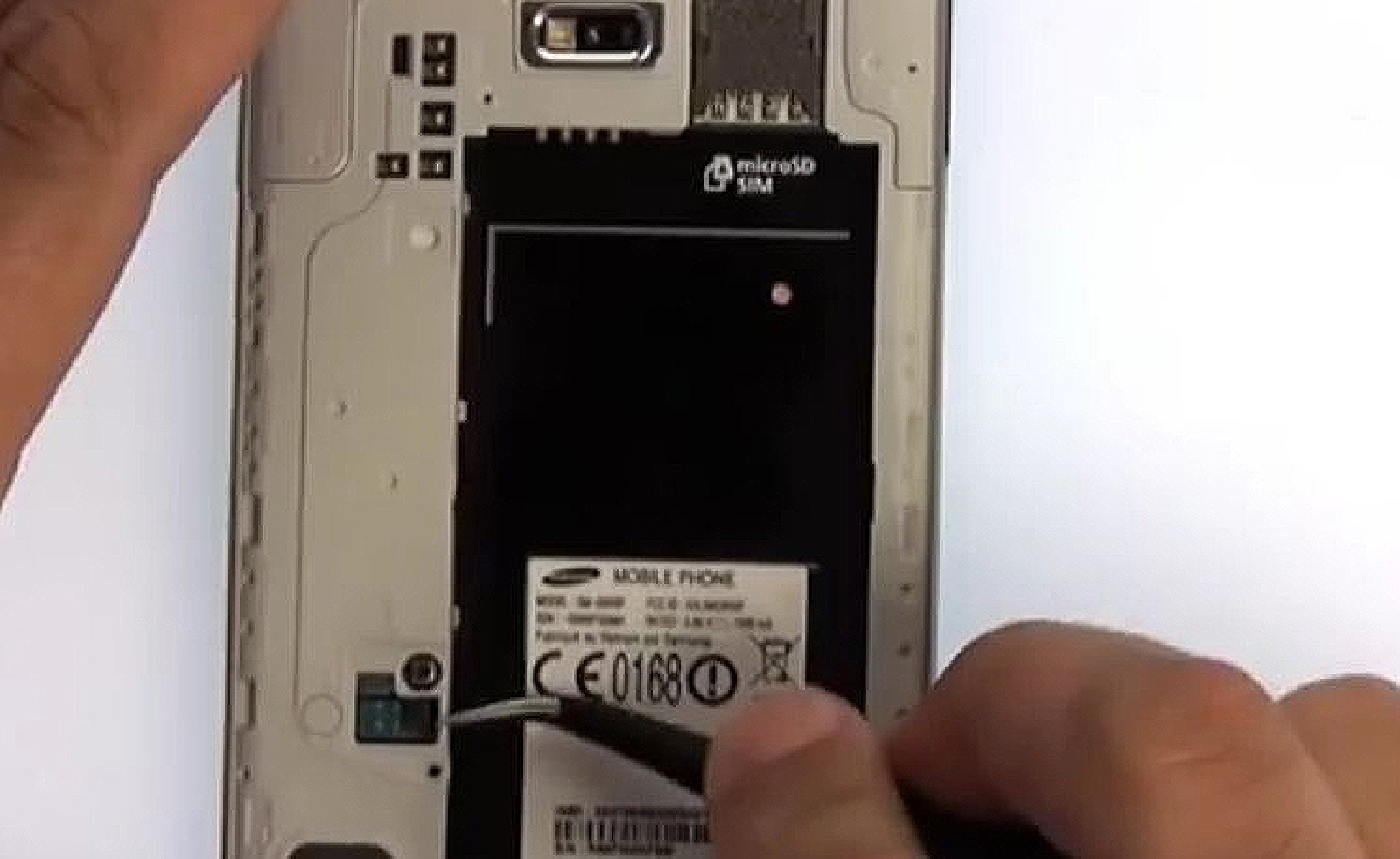 Changement d'écran (vitre+AMOLED) sur Galaxy S5 et S5 Plus photo 2