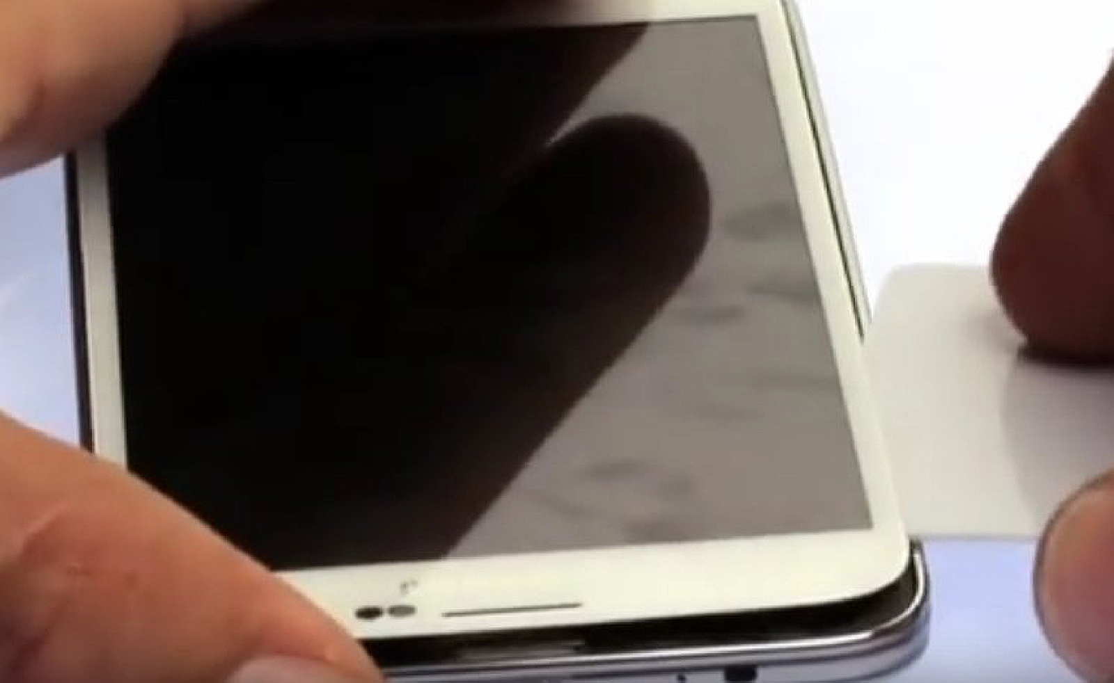 Changement d'écran (vitre+AMOLED) sur Galaxy S5 et S5 Plus photo 3