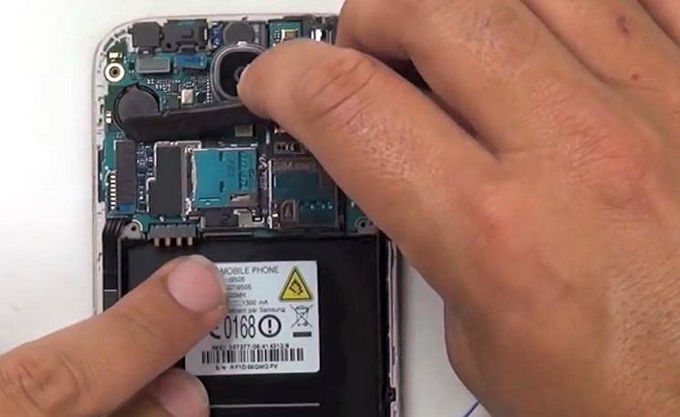 Changement d'écran (vitre+AMOLED) sur Galaxy S4 photo 1