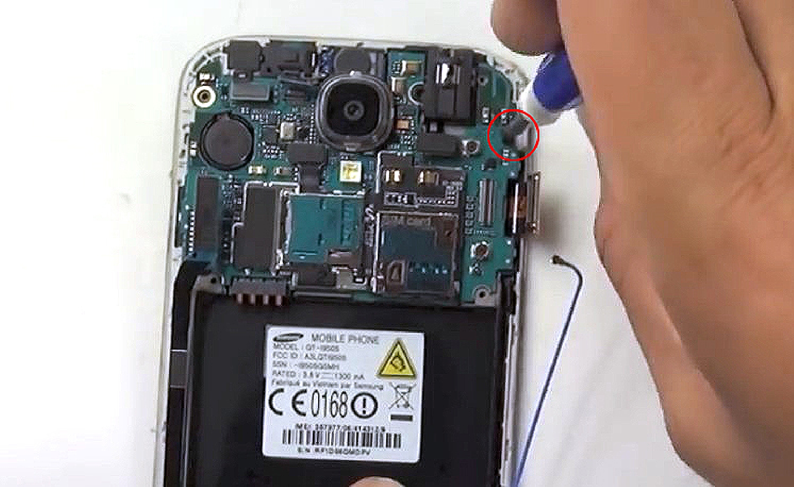 Changement d'écran (vitre+AMOLED) sur Galaxy S4 photo 3