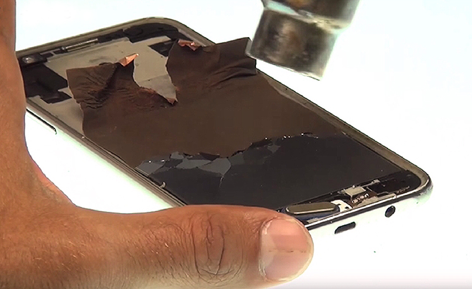 Changement d'écran (vitre+AMOLED) sur Galaxy J5 photo 1