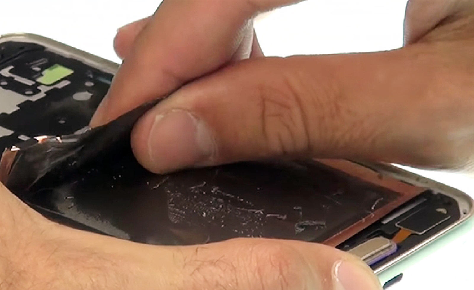 Changement d'écran (vitre+AMOLED) sur Galaxy J3 2016 photo 4