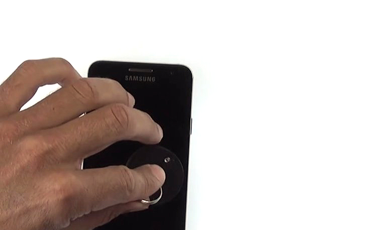 Changement d'écran (vitre+LCD) sur Galaxy A3 photo 1