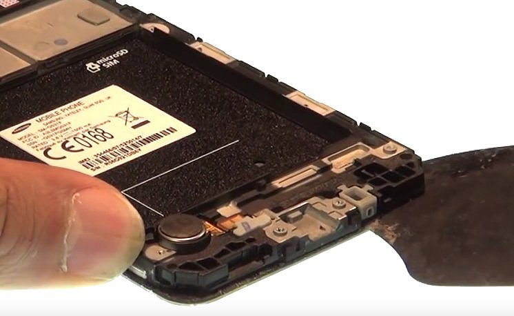 Changement de vitre tactile sur Galaxy Xcover 4 photo 1