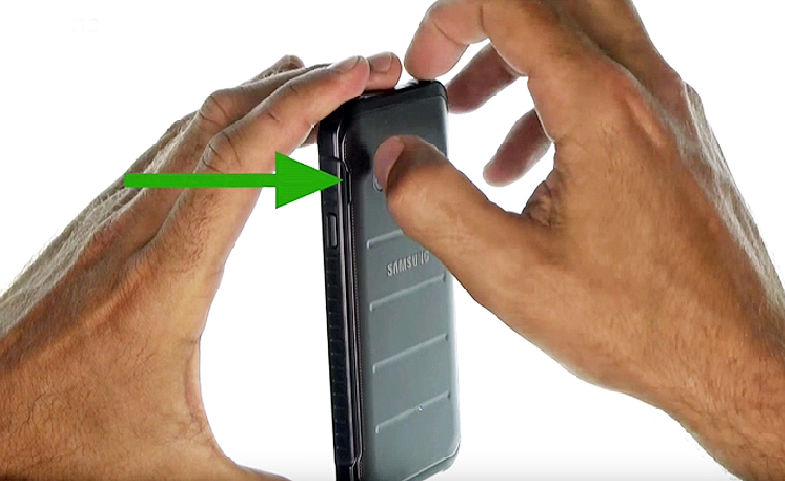 Changement d'écran (vitre+LCD) sur Galaxy Xcover 3 photo 1