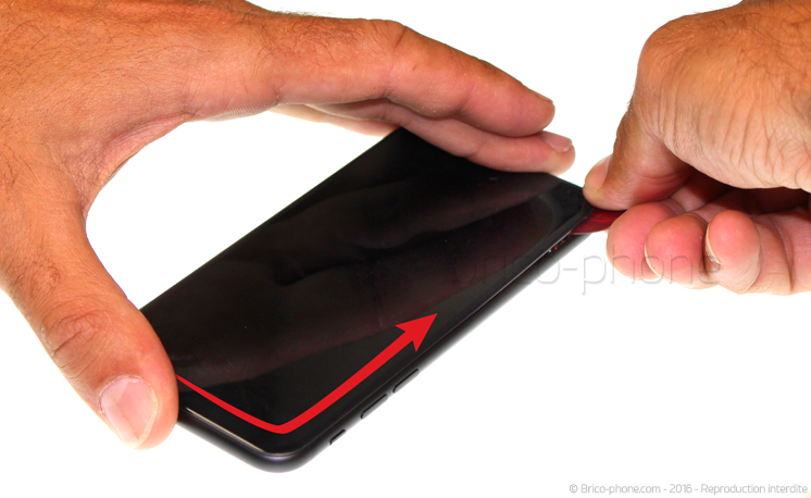 Changement d'écran (vitre+LCD) sans éléments prémontés en gardant l'étanchéité sur iPhone 7 photo 1