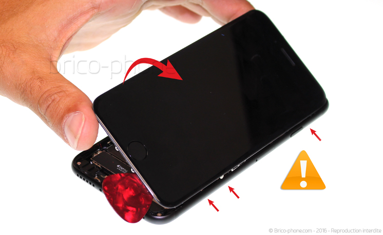 Changement d'écran (vitre+LCD) sans éléments prémontés en gardant l'étanchéité sur iPhone 7 photo 3