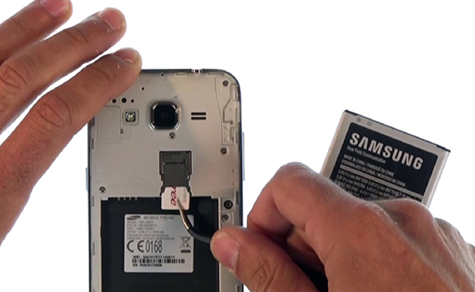 Changement d'écran (vitre+LCD) sur Galaxy Core Prime photo 1