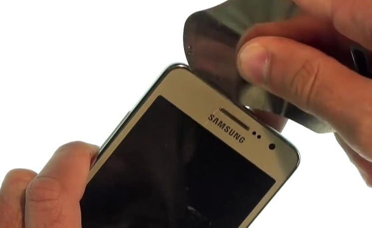 Changement de LCD sur Galaxy Grand Prime photo 1