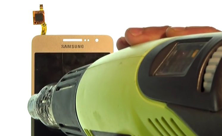 Changement de LCD sur Galaxy Grand Prime photo 1