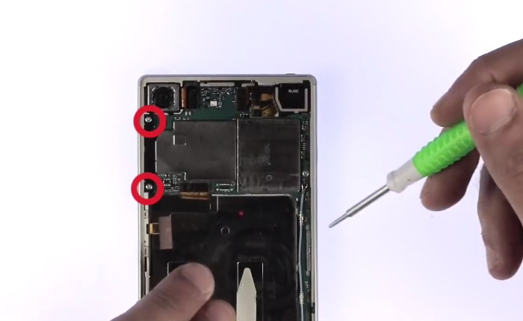 Changement d'écran (vitre+châssis+LCD) sur Xperia Z5 photo 1