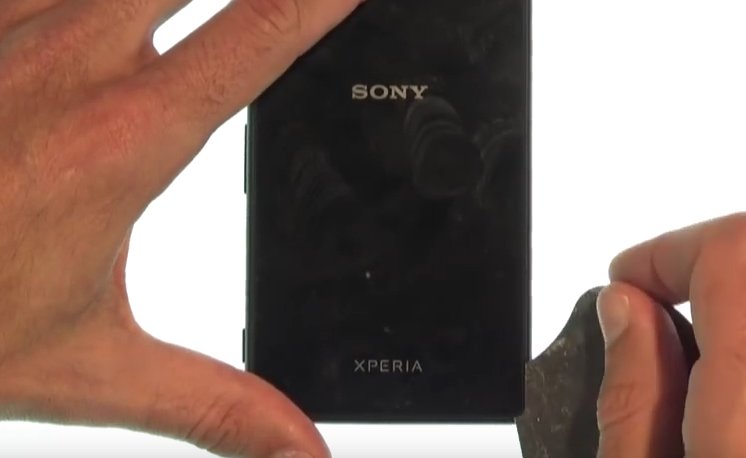 Changement d'écran (vitre+LCD) sur Xperia M4 Aqua photo 1