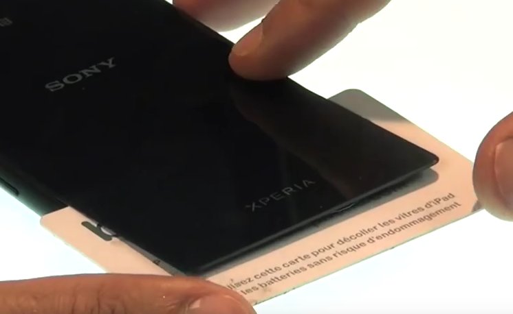 Changement d'écran (vitre+LCD) sur Xperia M4 Aqua photo 1