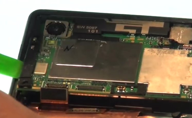 Changement d'écran (vitre+LCD) sur Xperia M4 Aqua photo 1