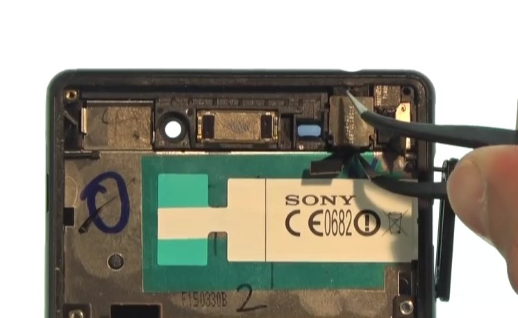 Changement de vitre arrière sur Xperia M4 Aqua photo 1