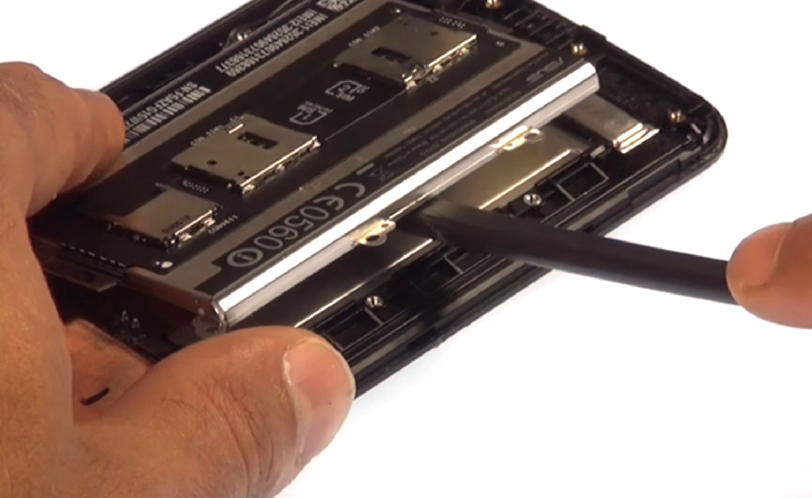 Changement de batterie sur Zenfone 2 ZE550ML photo 1