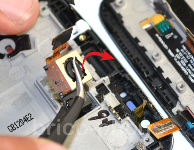 Changement d'écran (vitre+châssis+LCD) sur G2 photo 1