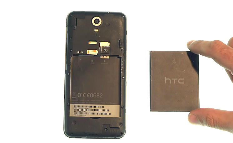 Changement de vitre seule sur Desire 620 photo 1