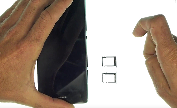 Changement de batterie sur P8 Lite photo 1