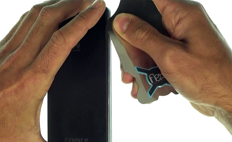 Changement de batterie sur P8 Lite photo 1