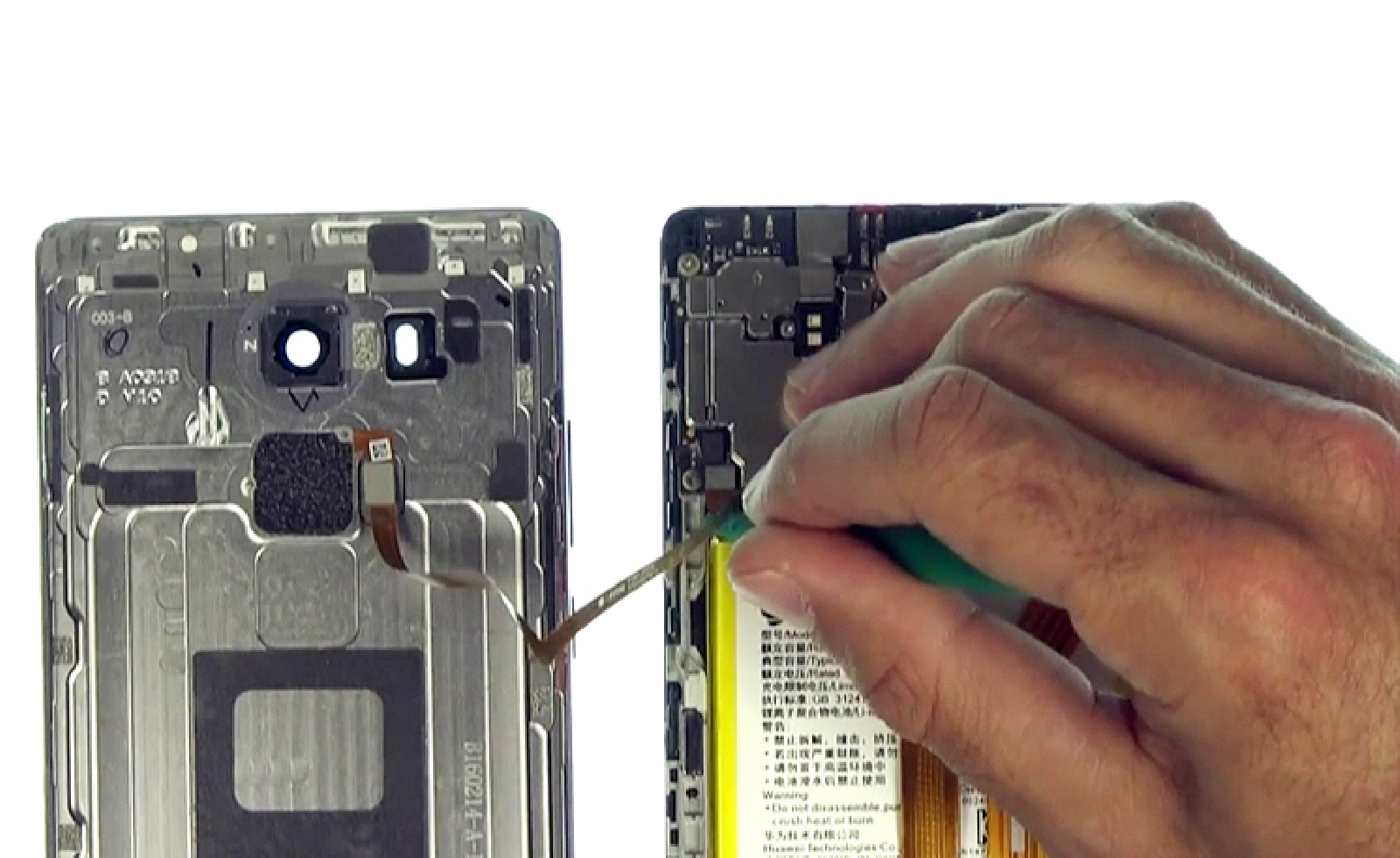 Changement d'écran (vitre+châssis+LCD) sur Mate 8 photo 2