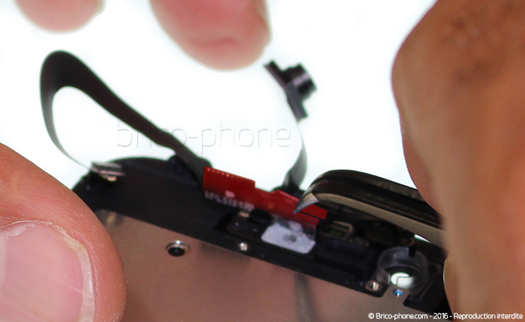 Changement de nappe caméra avant Facetime sur iPhone 7 photo 2