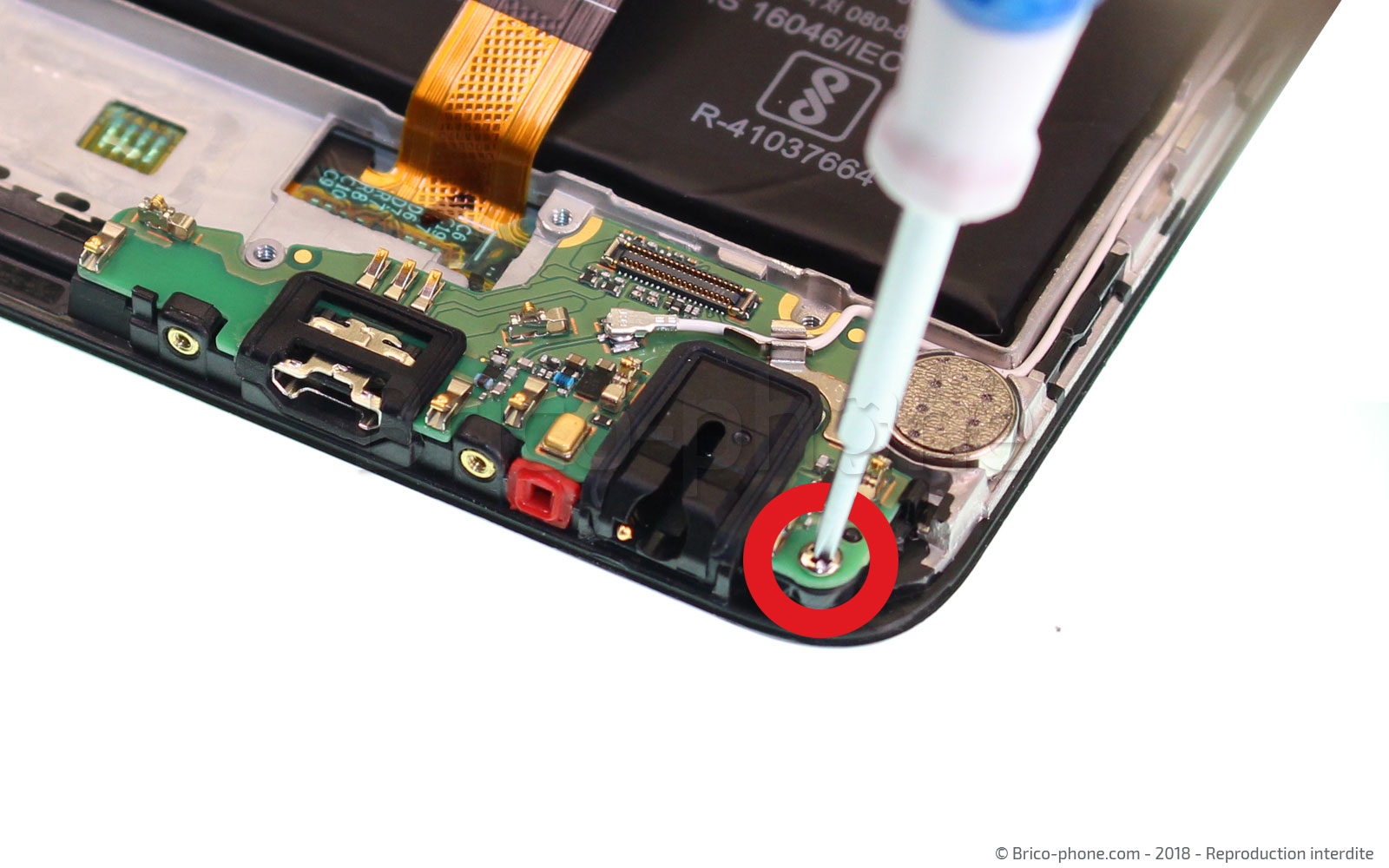 Changement d'écran (vitre+LCD+batterie) sur Mate 10 Lite photo 3