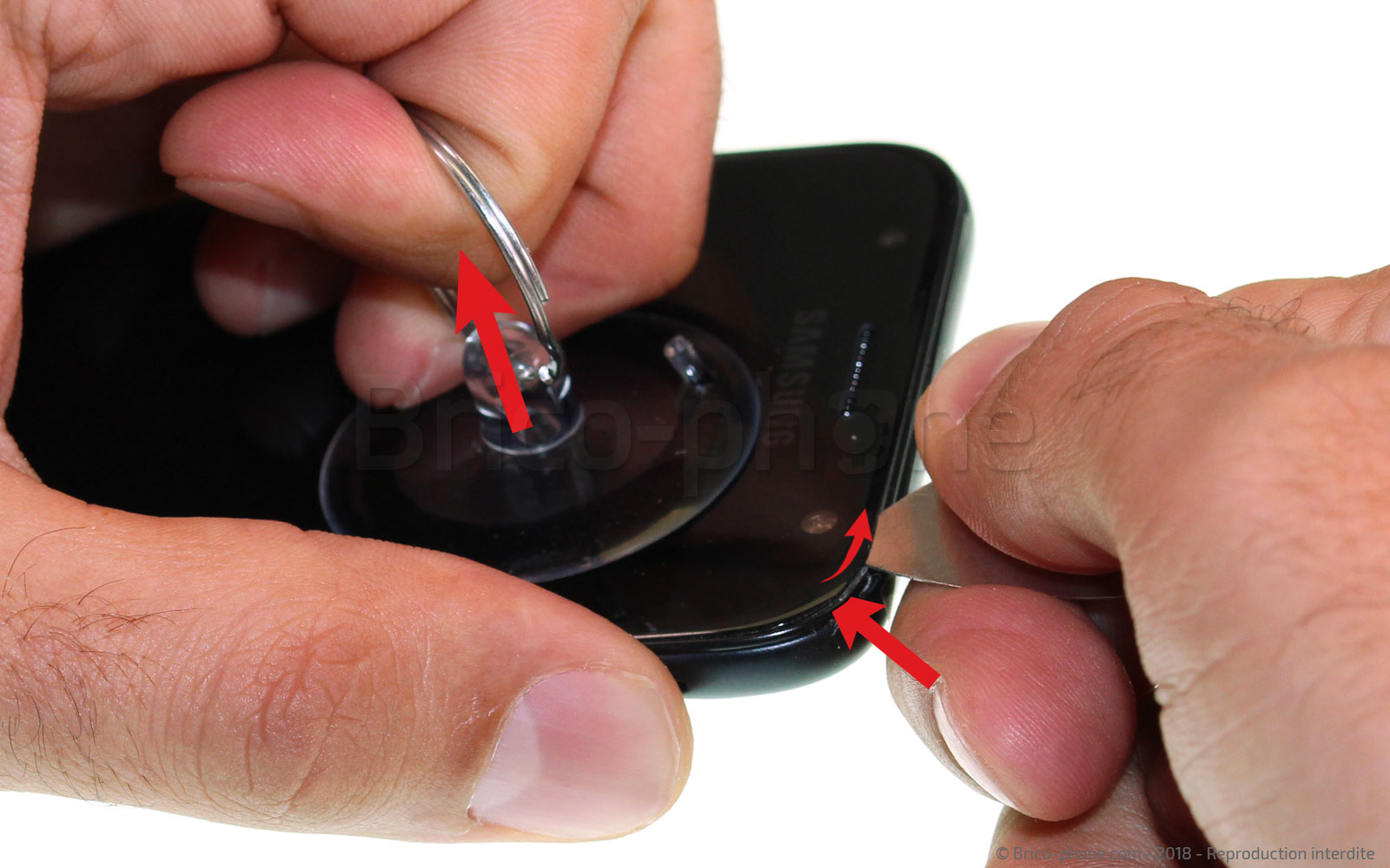 Changement d'écran (vitre+LCD) sur Galaxy J3 2017 photo 3